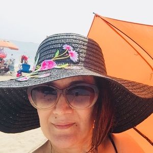 Meet your Posher, Guli